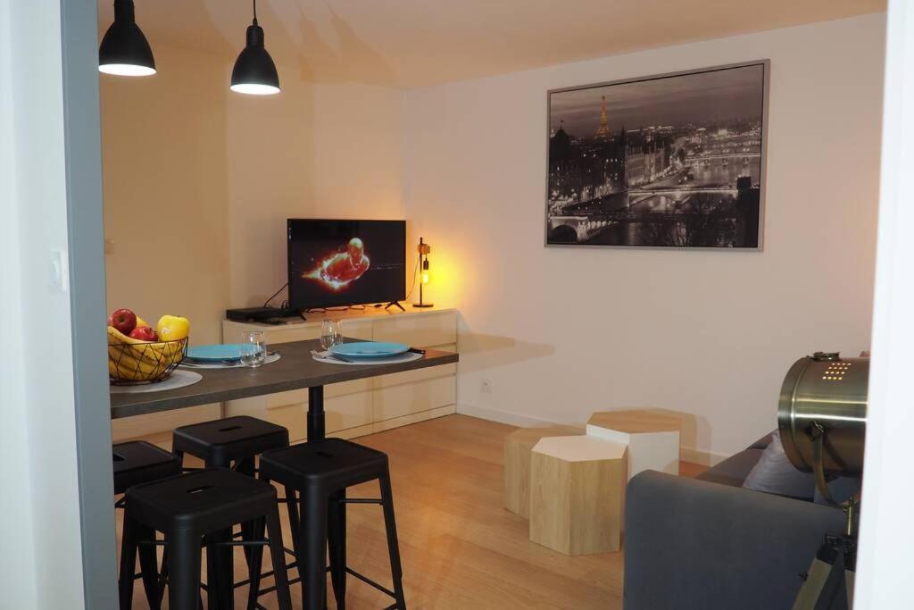 Le Faubourg-Raines - Chaleureux studio à 5mn de la gare Dijon Extérieur photo